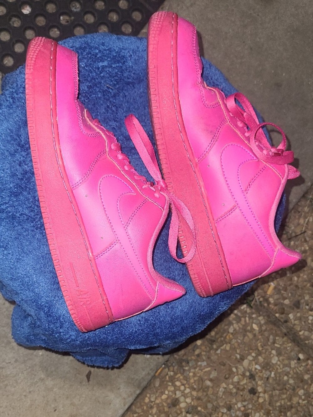 Nike Air Force 1 Fireberry Pink Sneakers Womens Size 9 - Picture 3 of 14
